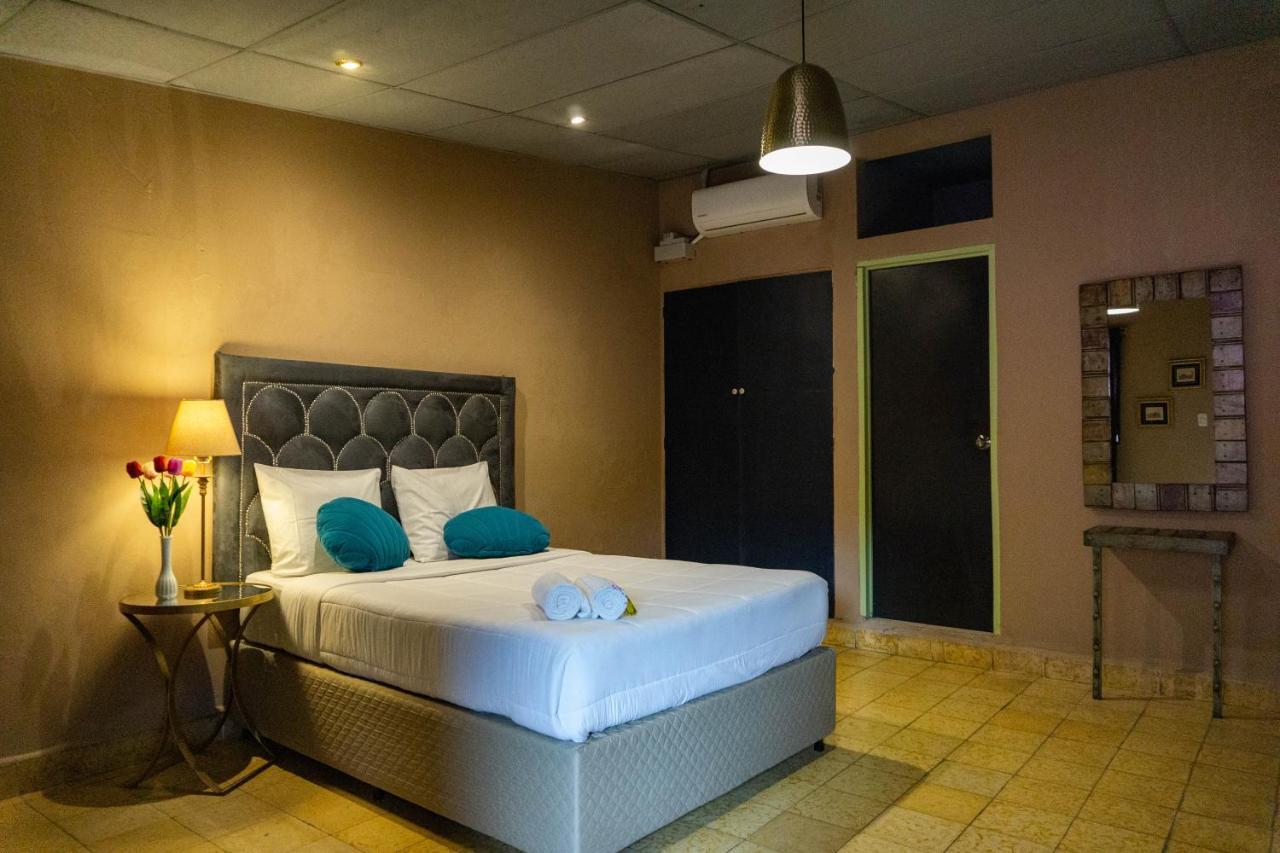 Hotel Brunette Санта-Ана Экстерьер фото