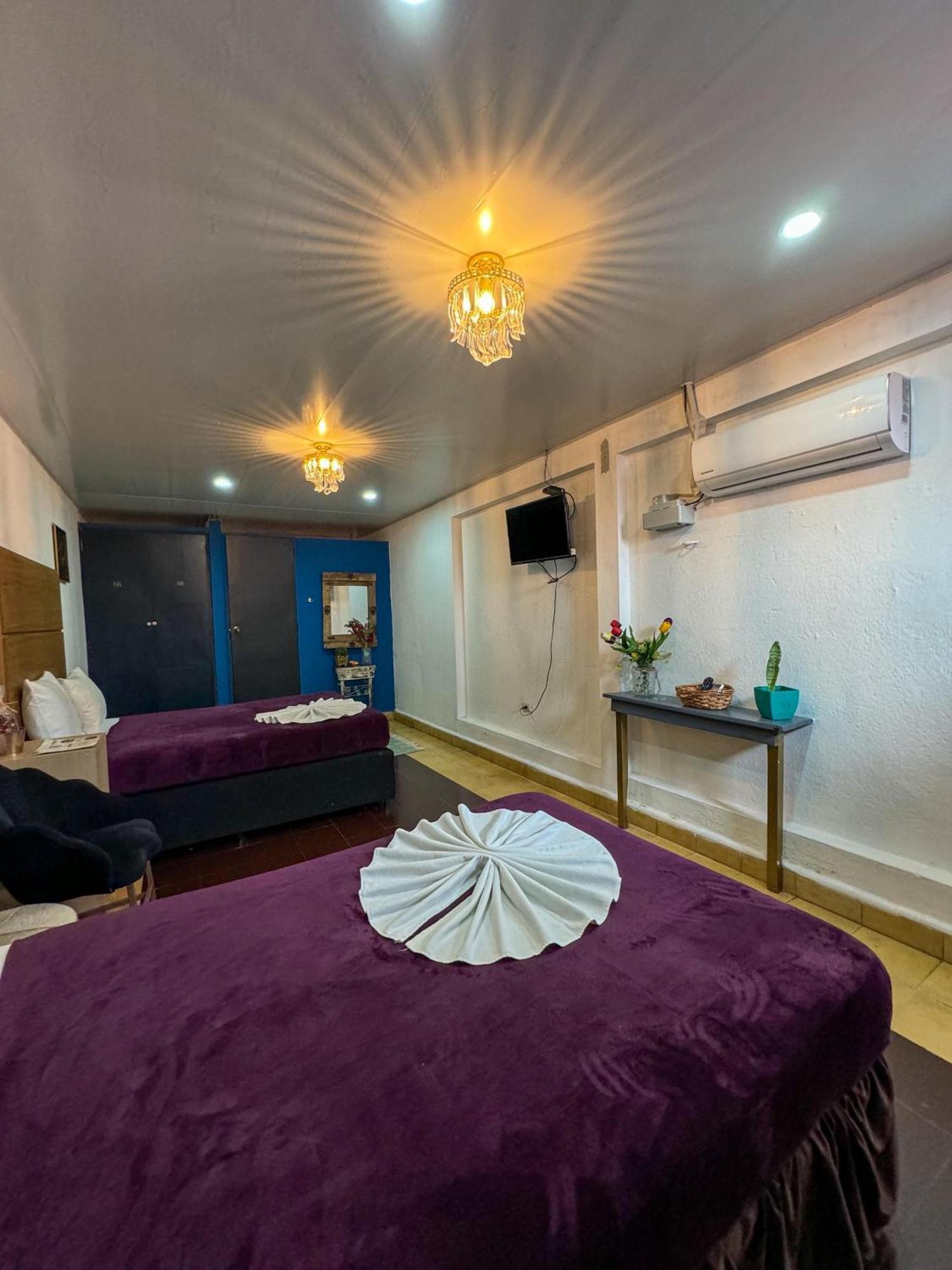 Hotel Brunette Санта-Ана Экстерьер фото